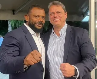 Tarcísio demite delegado influencer e Justiça suspende exoneração horas depois