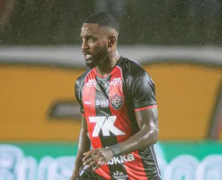 Titular vira desfalque do Vitória para sequência da temporada