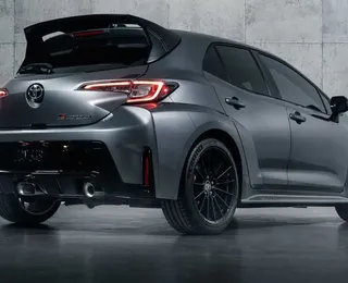 Toyota confirma GR Corolla para o Brasil com 304 cavalos