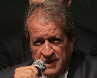 Valdemar Costa Neto aponta perseguição para saída de Flávio Bolsonaro