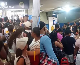 Vídeo: Falha no sistema de pagamento provoca confusão generalizada no ferry-boat