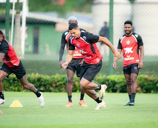 Vitória encara o Cruzeiro no Barradão para quebrar jejum histórico de 16 anos na Série A