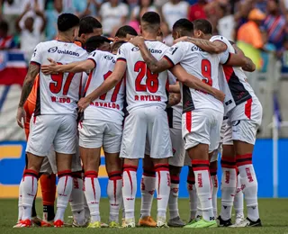 Volante rescinde contrato com o Vitória e deixa o clube de graça