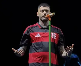 Zayn se desculpa após usar camisa do Flamengo em estádio do Palmeiras: "Não queria ofender"