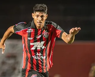 Zé Vitor afirma que Vitória "amassou o Vasco" mesmo com eliminação