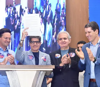 ACM Neto garante combate à intolerância em encontro com evangélicos