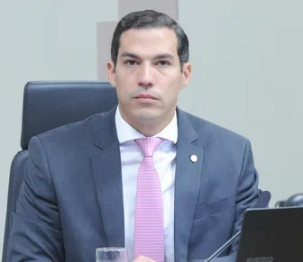 "Aumenta a minha responsabilidade", diz Gabriel Nunes após reeleição