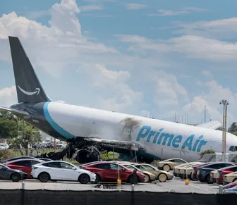 Caixas-pretas de avião da Amazon são achadas após acidente com 5 mortos