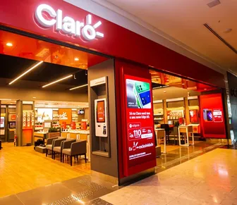 Claro inaugura loja conceito em shopping de Salvador