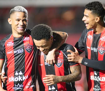 Craque do Vitória revela estratégia que "favorece" seu estilo de jogo