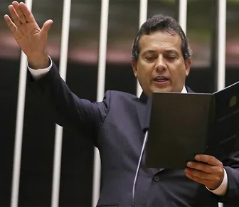 Deputado federal é alvo de operação da PF contra compra de votos