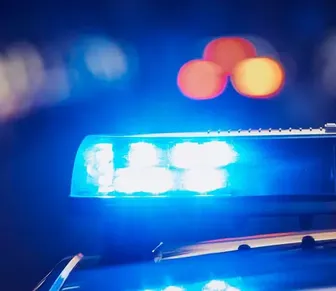 Homem vai ao fórum mudar endereço e descobre mandado de prisão