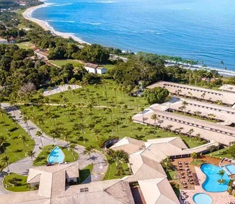 Hóspedes de resort na Bahia passam mal e local é alvo de fiscalização