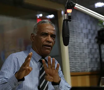 Isidório relembra tortura após ser preso por greve da PM em 2001