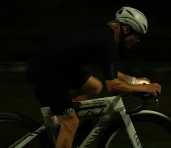 Piloto da Fórmula 1 pedala distância entre Rio e SP para disputar prova