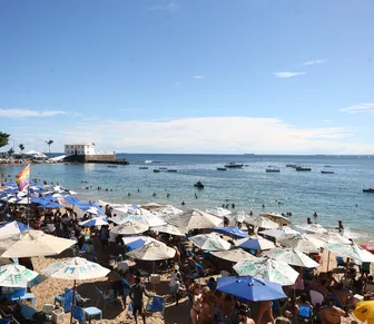 Porto da Barra: quais são os melhores dias para fugir da lotação?
