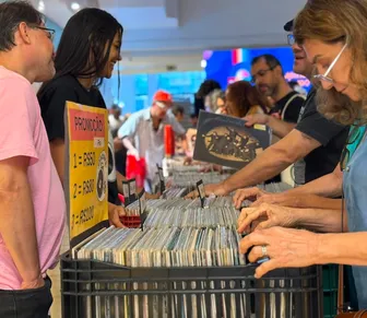 Shopping de Salvador recebe feira de vinil com mais de mil discos