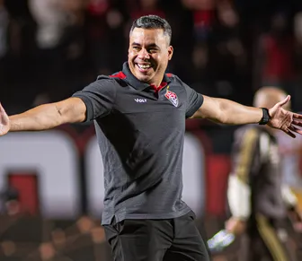 Sob pressão, Jair Ventura completa um ano como técnico do Vitória