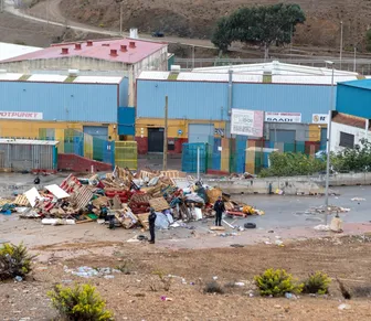 Tempestade na Espanha deixa mortos, devasta cidades e paralisa aeroportos