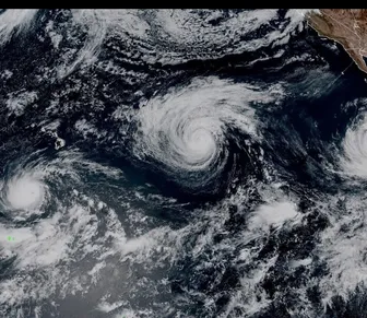 Três furacões estão ativos simultaneamente no Oceano Pacífico