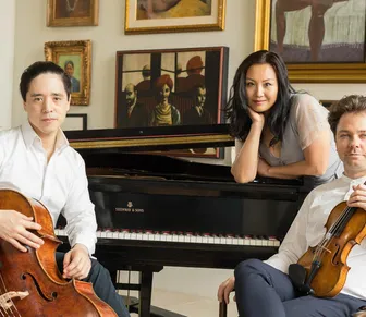 Trio Stikovetsky leva instrumentos centenários a concerto em Salvador