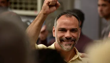 Augusto Vasconcelos celebra 310 mil novos empregos gerados na Bahia