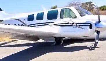 Avião de deputado baiano faz pouso forçado em Irecê