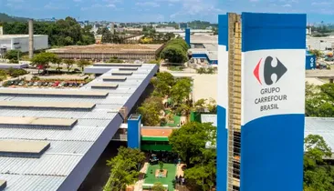Carrefour fecha unidades e muda marcas em transação milionária