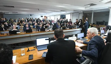 CCJ do Senado aprova PEC da Segurança Pública
