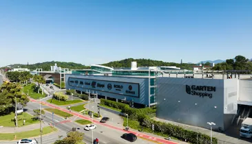 Com fortuna de R$ 9 bilhões, empresário discreto domina setor no país