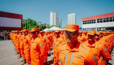Concursos da PM e de Bombeiros oferecem até R$ 12 mil em 1,8 mil vagas
