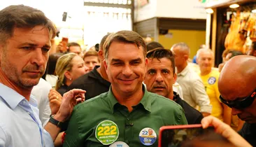 “Eu vi que ele era ladrão”: fala de ex-aliada sobre Flávio Bolsonaro volta a viralizar