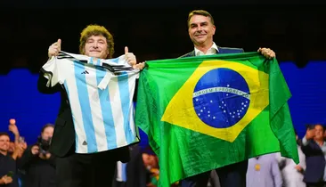 Inspiração de Flávio, Milei prepara novo corte de 20 mil vagas na Argentina