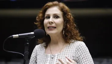Itália marca data para decidir volta de Carla Zambelli ao Brasil