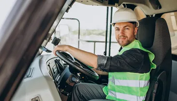 Prefeitura abre mais de 200 vagas de trabalho com salários de quase R$ 9 mil