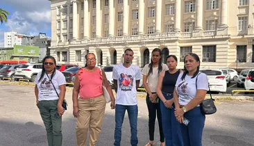Tia de crianças mortas acusa pastora de tentar envenenar outra família