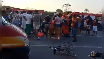 Trânsito trava na BR-325 após acidente entre ciclista e ônibus
