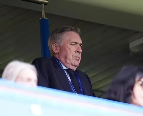 Ancelotti vai assistir João Pedro e ele faz um gol a favor e um contra