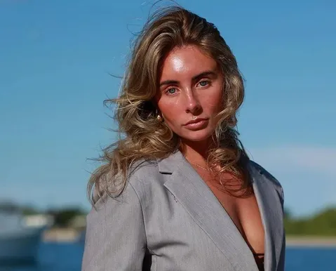 Após maratona de sexo, mulher vende nome do filho por R$ 8 milhões - Imagem