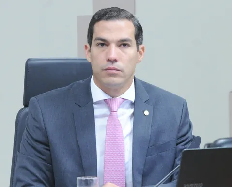 "Aumenta a minha responsabilidade", diz Gabriel Nunes após reeleição - Imagem