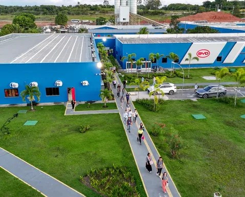 BYD chega a 8 mil funcionários em Camaçari e abre mais 1.500 vagas - Imagem