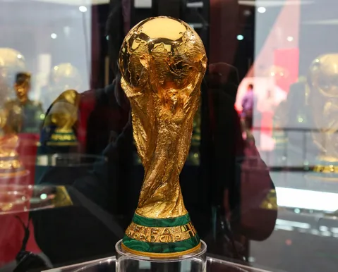 Campeão do mundo deixa aposentadoria e fecha com time de Hong Kong