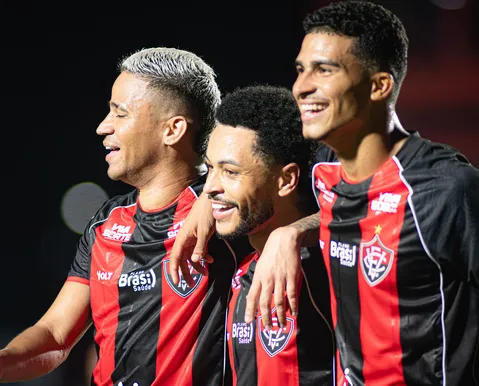 Chance de queda do Vitória despenca após goleada contra Chapecoense