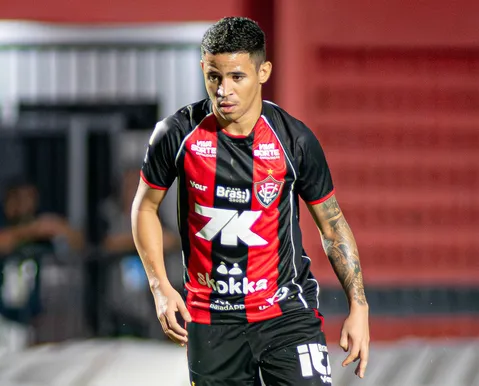 Chances de rebaixamento do Vitória dobram após derrota, diz UFMG