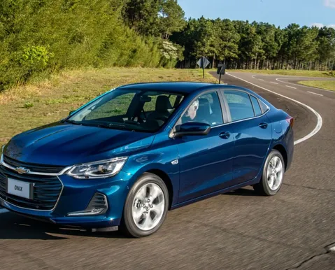 Chevrolet Onix garante desconto de até R$ 18 mil para CNPJ em agosto