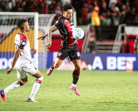 Clima de revanche? Técnico do Athletico comenta retorno ao Barradão