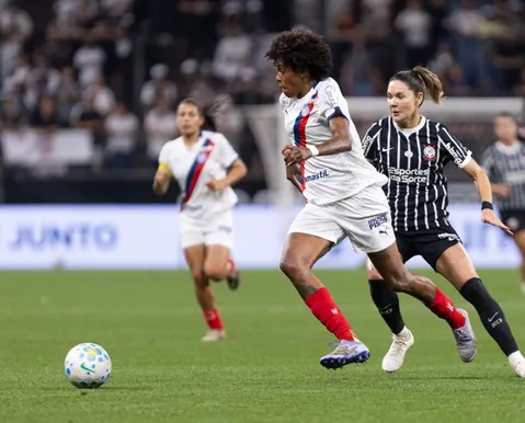 Com uma a mais, Bahia perde para o Corinthians e cai no Brasileirão