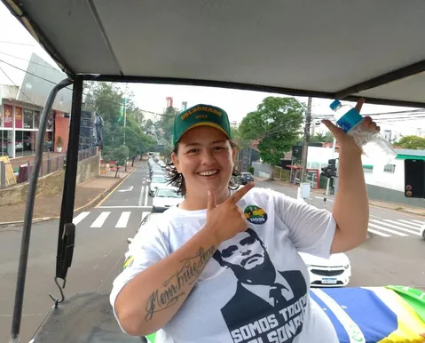 Deputada do PL orienta eleitor a demitir empregado que votou em Lula