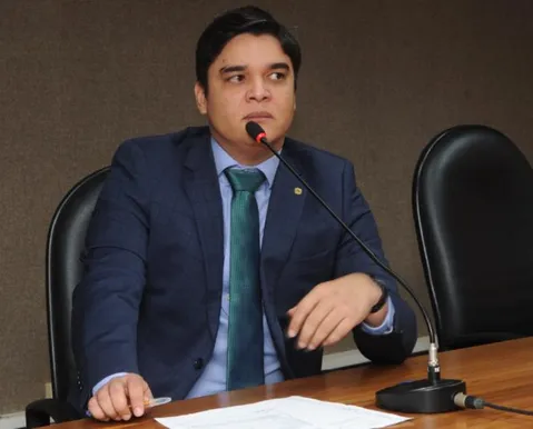 Deputado baiano fica sem verba enquanto figurões embolsam R$ 1 milhão
