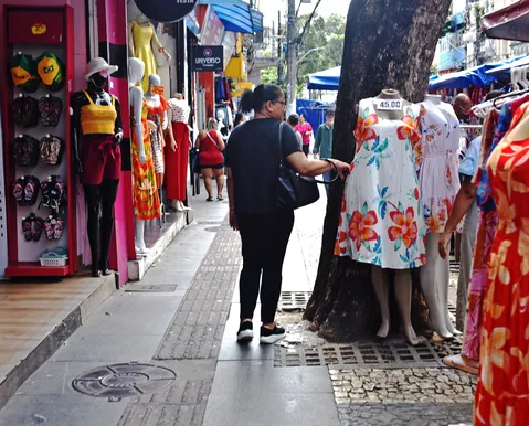 Dia do Comerciário: veja o que abre e fecha em Salvador nesta segunda